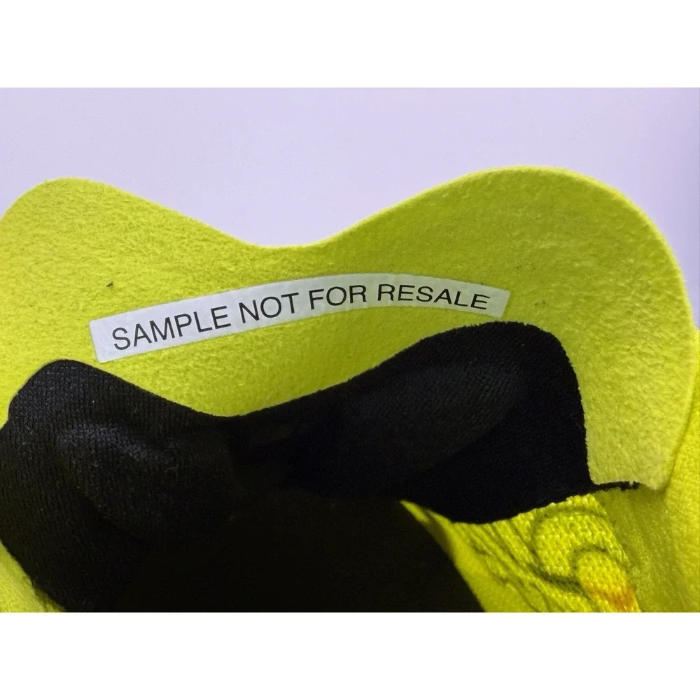Hoka One One items sample